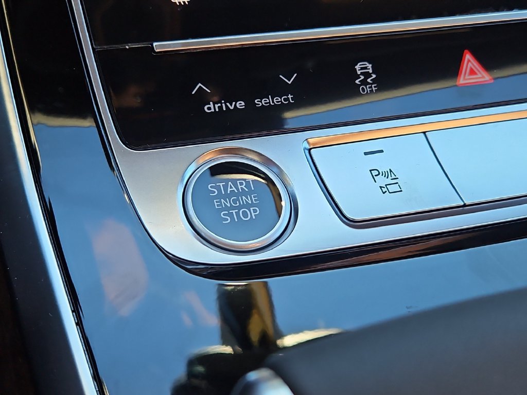 New 2027 Audi Q8 Premium Plus AWD/4WD image 17