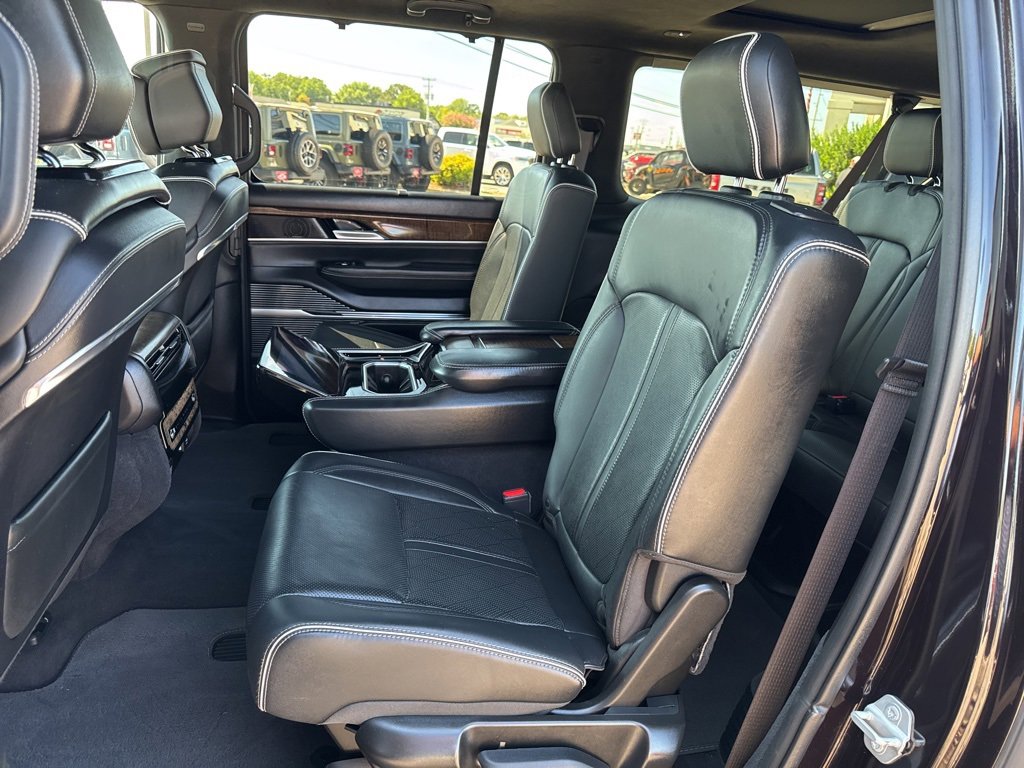 Used 2023 Jeep Grand Wagoneer L Series II image 27