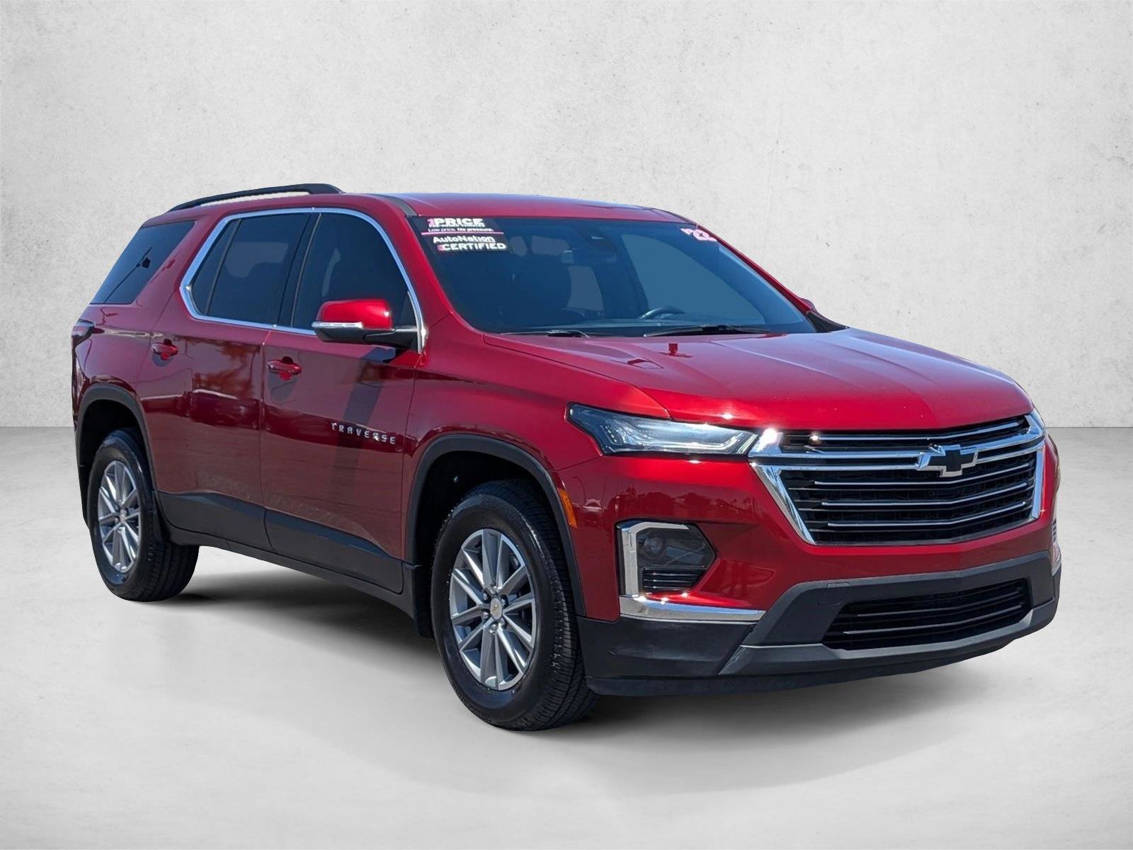 Used 2022 Chevrolet Traverse LT FWD image 3