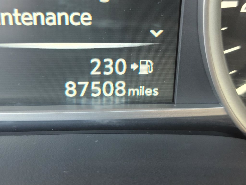 Used 2016 Nissan Sentra SR w/ SR Premium Package FWD image 38