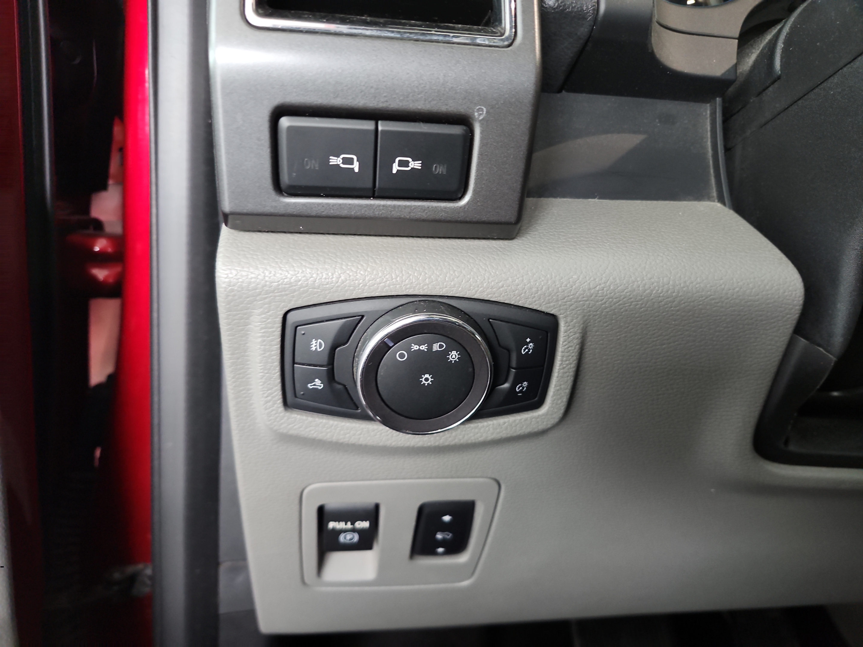 Certified 2019 Ford F150 XLT w/ Equipment Group 302A Luxury RWD image 13