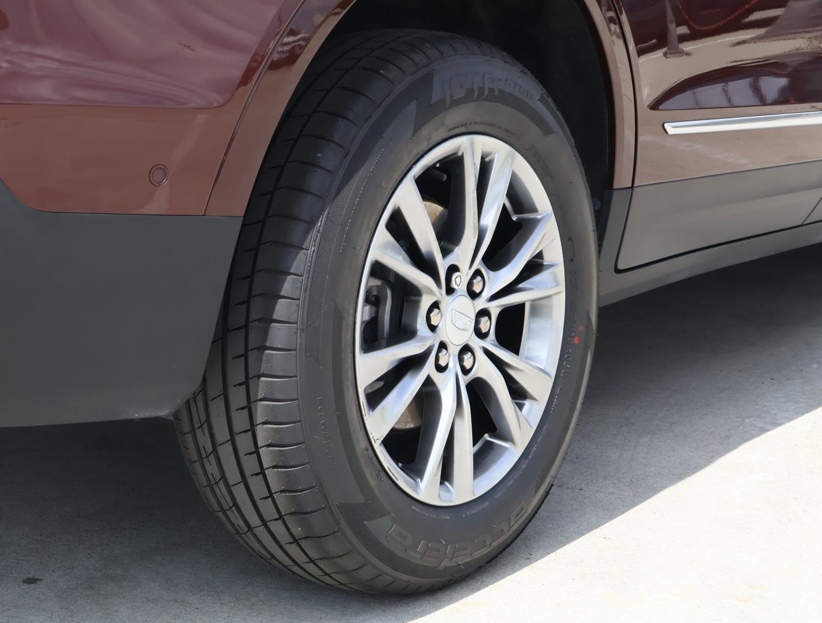Certified 2023 Cadillac XT5 Premium Luxury w/ Technology Package image 12