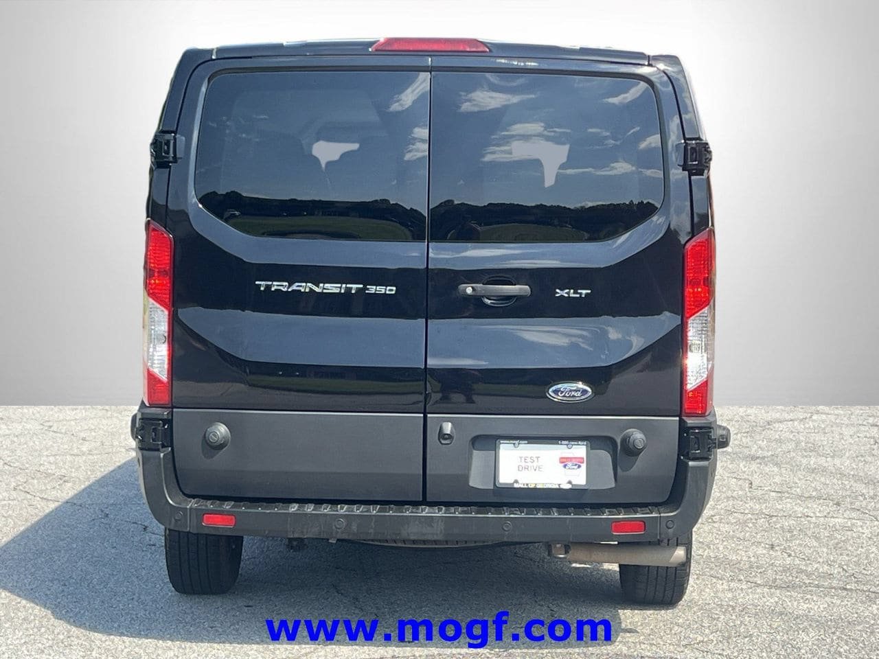 Used 2024 Ford Transit 350 XLT RWD image 24