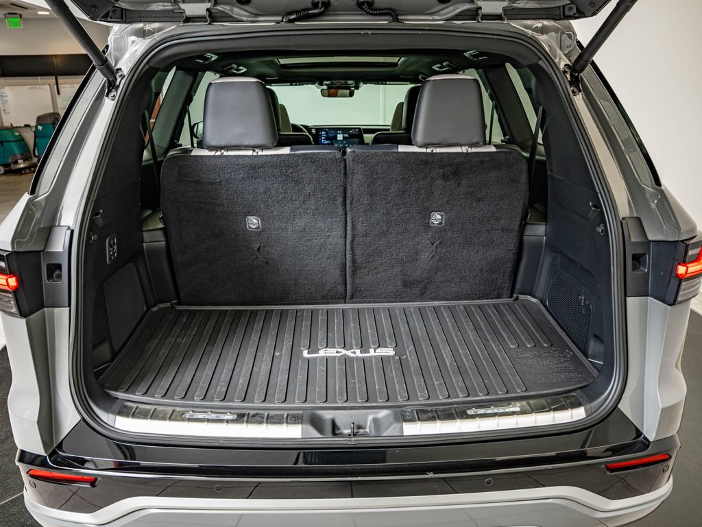 Used 2025 Lexus TX 350 AWD w/ Technology Package image 36