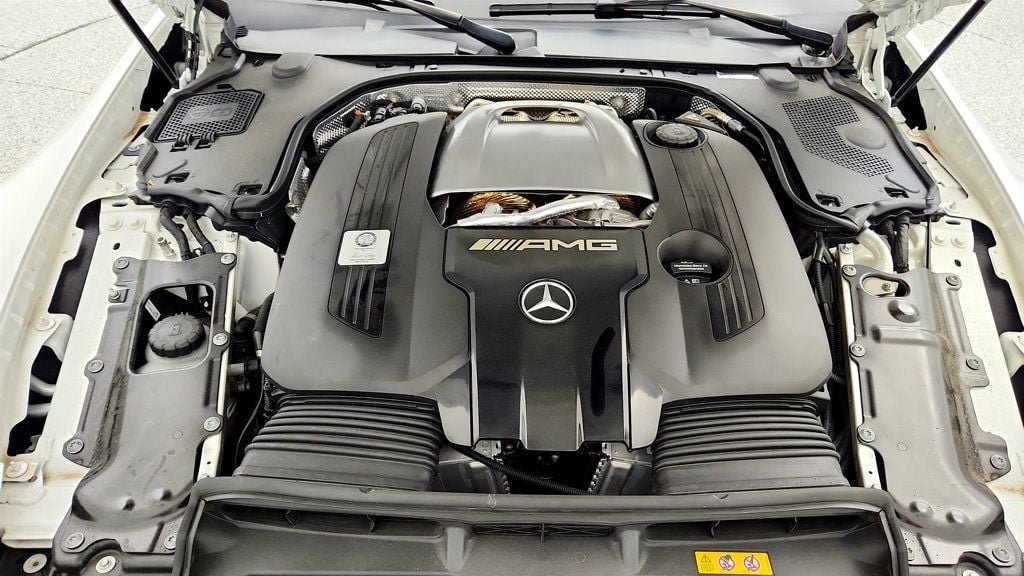 Used 2024 Mercedes-Benz SL 63 AMG 4MATIC image 25