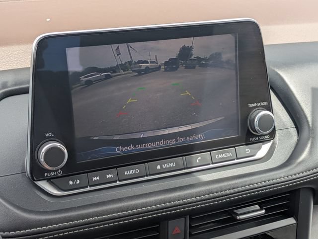 Used 2023 Nissan Rogue SV FWD image 23