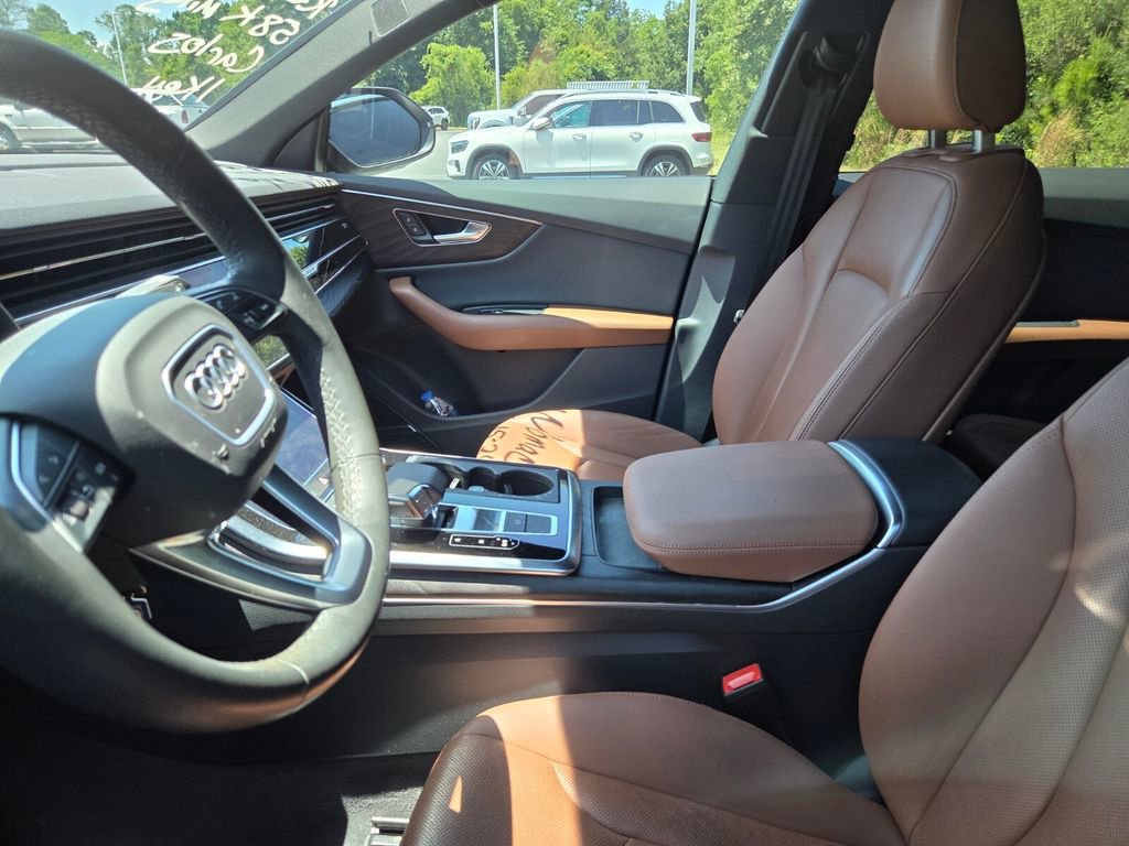 Used 2021 Audi Q8 Premium Plus w/ Premium Plus Package AWD/4WD image 5