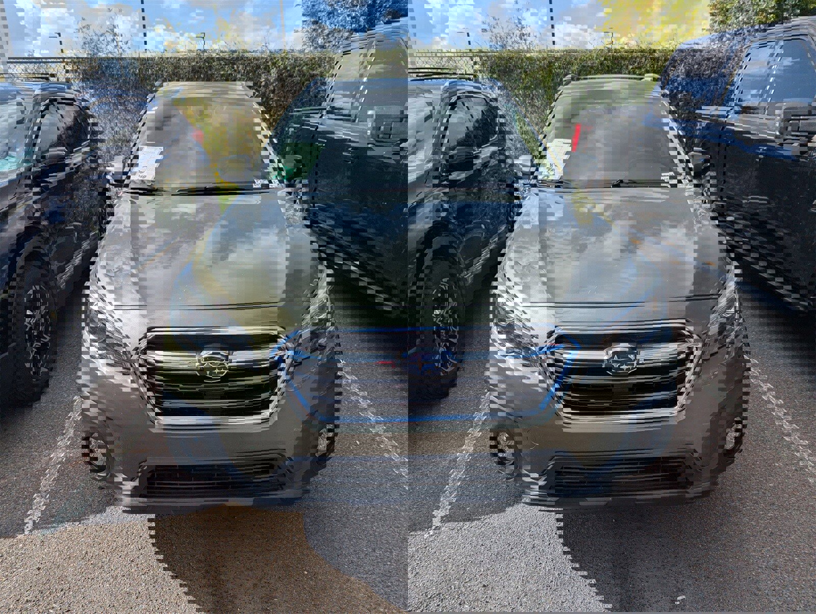 Used 2019 Subaru Outback 2.5i Touring image 2