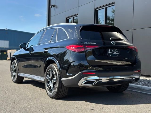 Used 2026 Mercedes-Benz GLC 300 4MATIC image 5