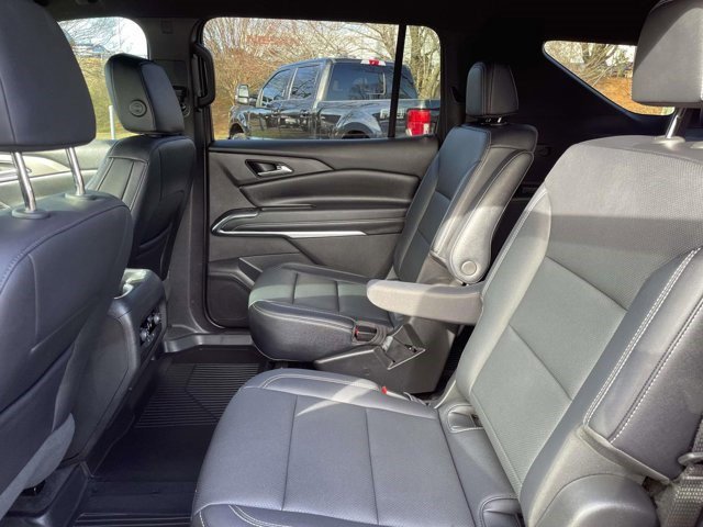 Certified 2025 Chevrolet Traverse LT w/ LPO, Floor Liner Package image 18