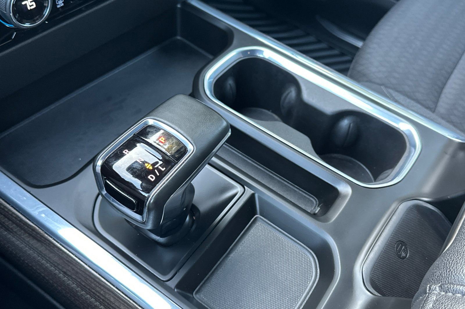 Used 2023 Chevrolet Silverado 1500 RST image 17