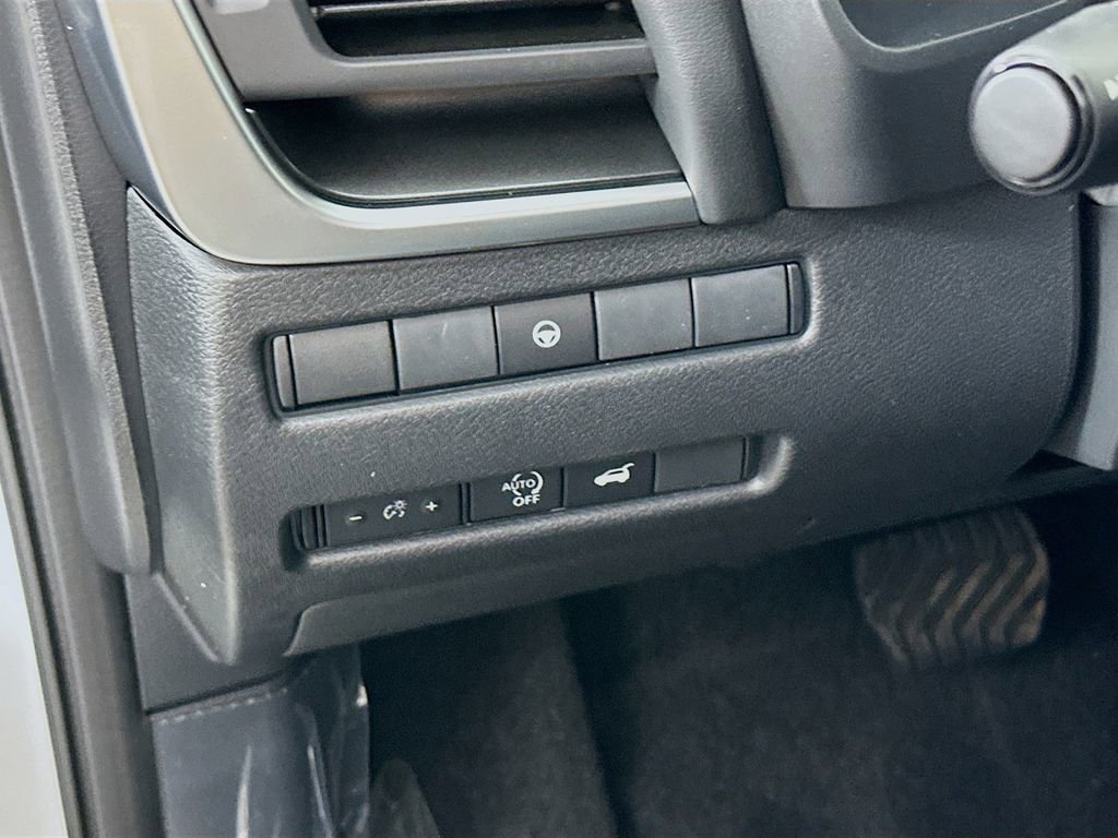 New 2026 Nissan Rogue SV image 15