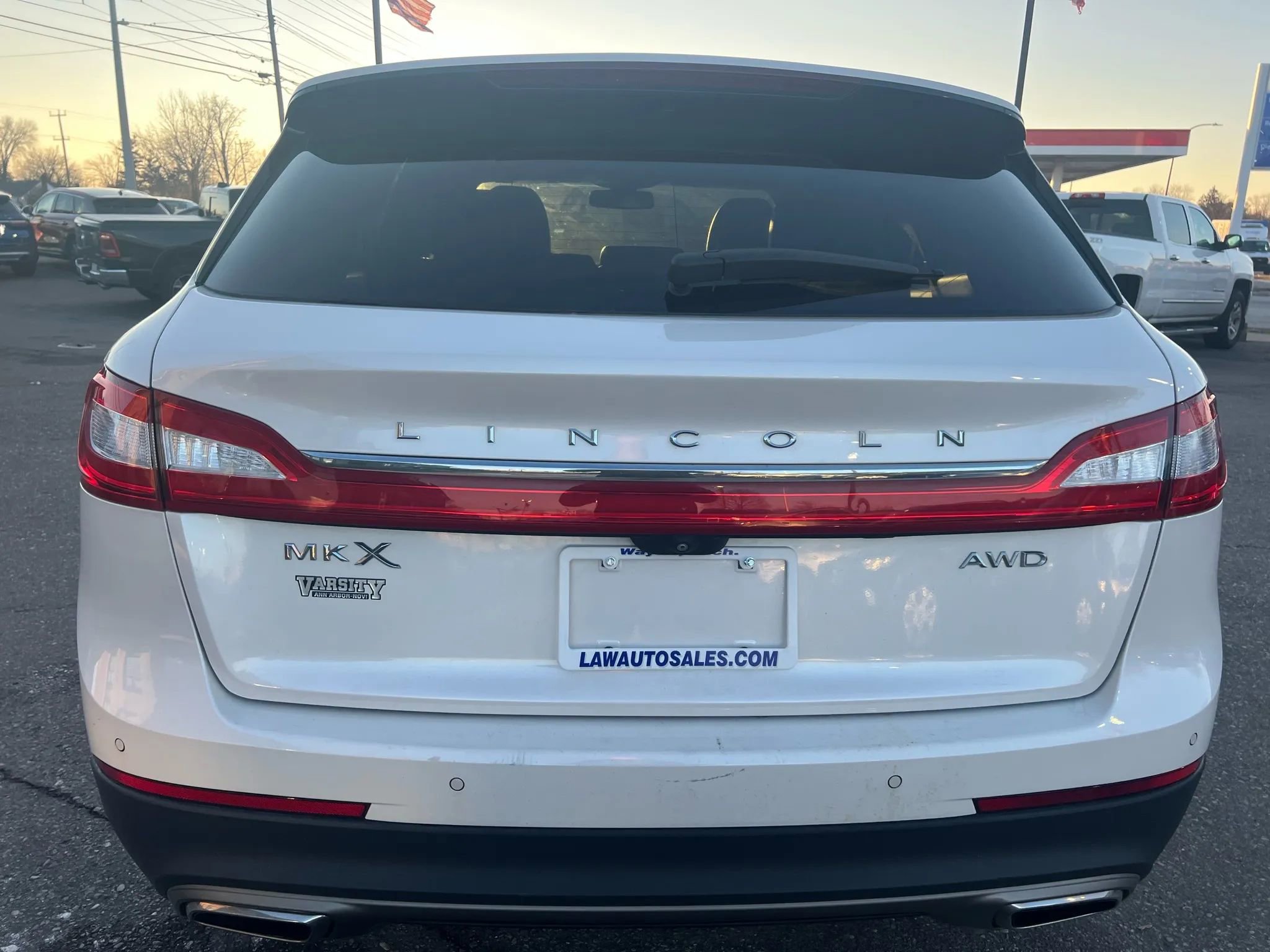 Used 2016 Lincoln MKX Reserve w/ Climate Package image 8
