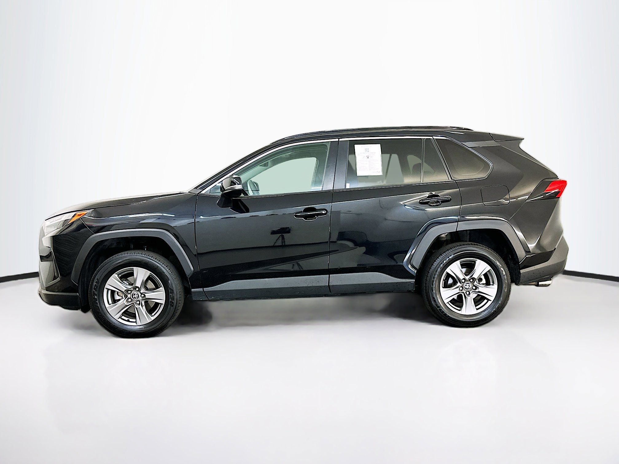 Used 2024 Toyota RAV4 XLE image 4