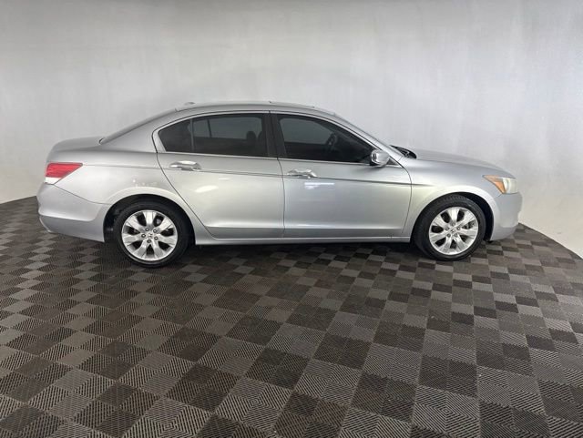 Used 2010 Honda Accord EX-L image 4