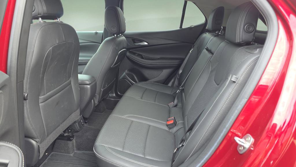 Used 2022 Buick Encore GX Essence w/ Advanced Technology Package image 15