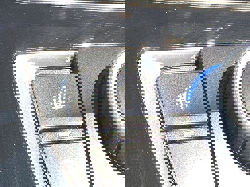 Used 2017 BMW 230i Coupe image 17