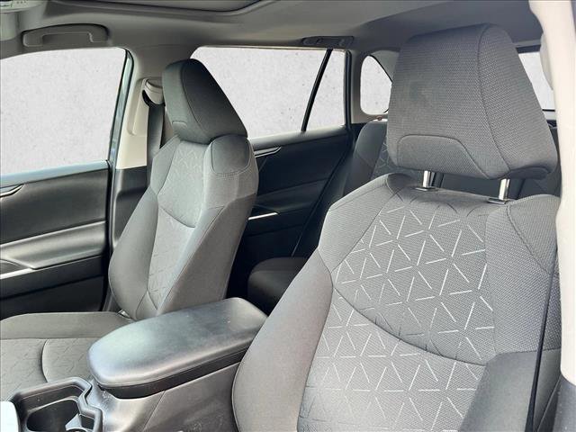 Certified 2021 Toyota RAV4 XLE w/ Convenience Package image 16