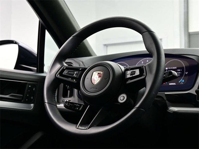 New 2025 Porsche Cayenne S image 22