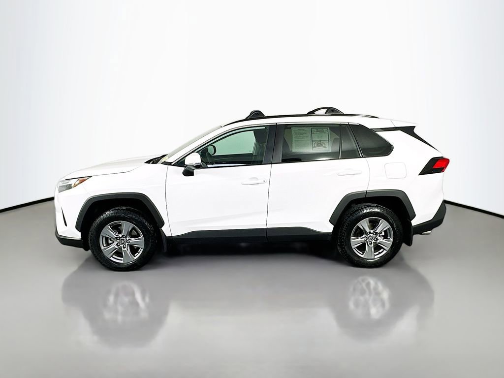 Used 2024 Toyota RAV4 XLE AWD/4WD image 4
