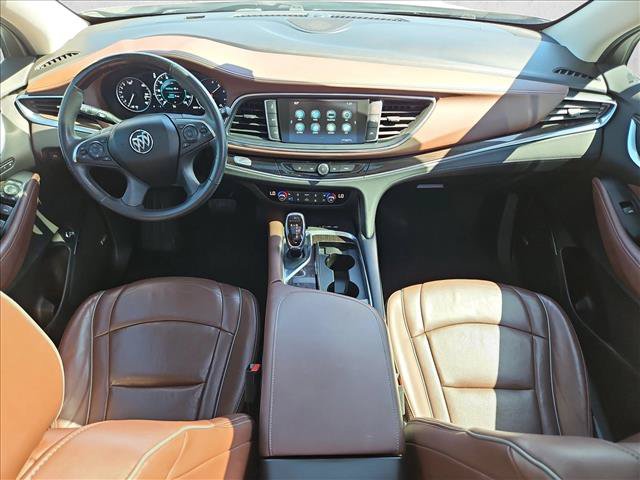 Used 2018 Buick Enclave Avenir w/ Avenir Technology Package AWD/4WD image 19