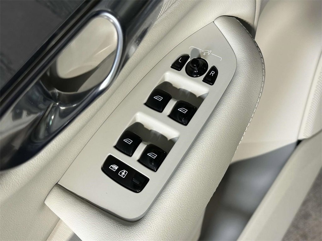 Used 2025 Volvo XC90 B6 Plus w/ Protection Package Premier image 26