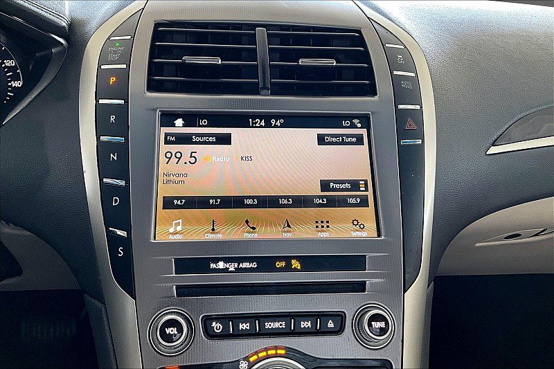 Used 2018 Lincoln MKZ Reserve w/ Climate Package FWD image 18