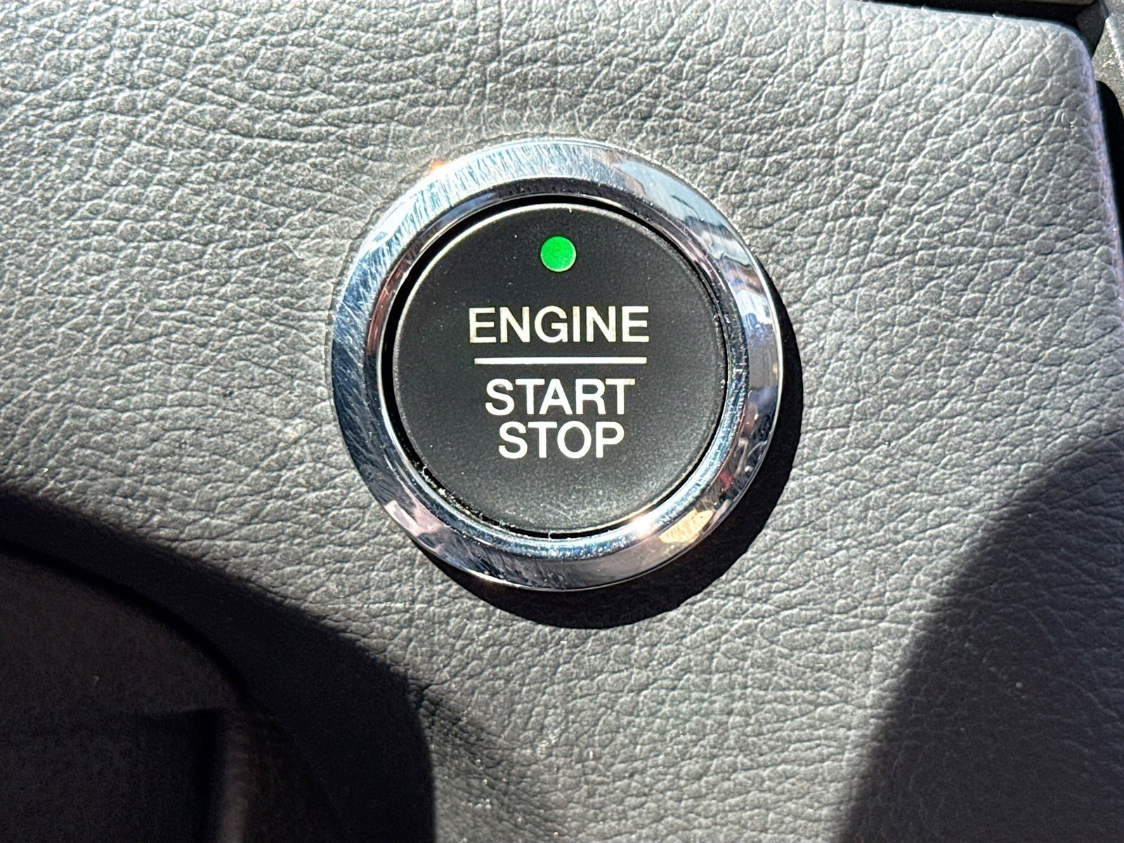 Used 2016 Ford Edge SEL w/ Equipment Group 201A image 9