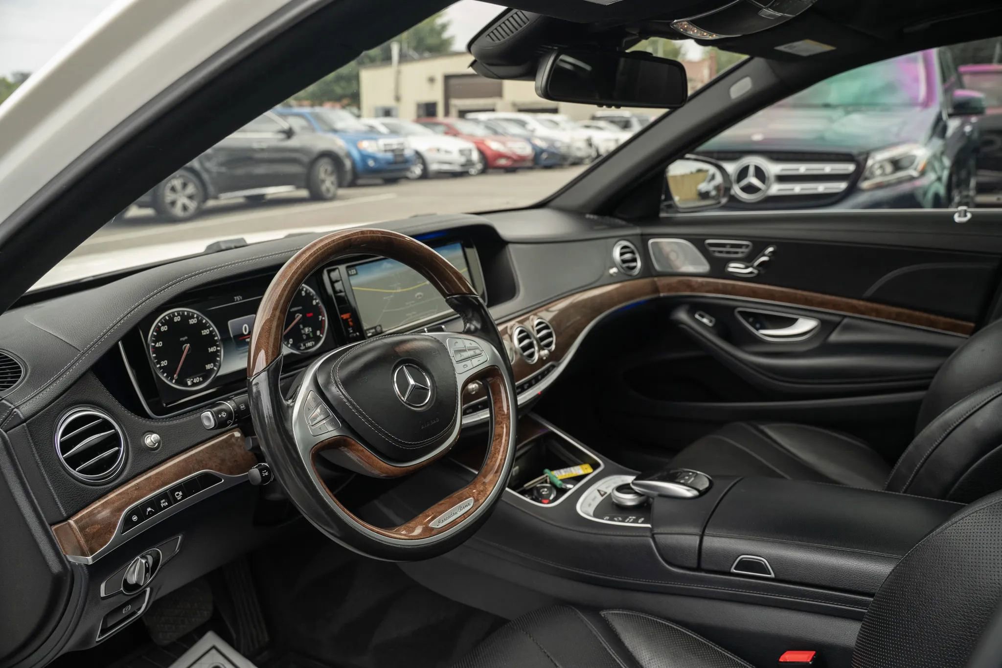 Used 2015 Mercedes-Benz S 550 4MATIC Sedan image 6