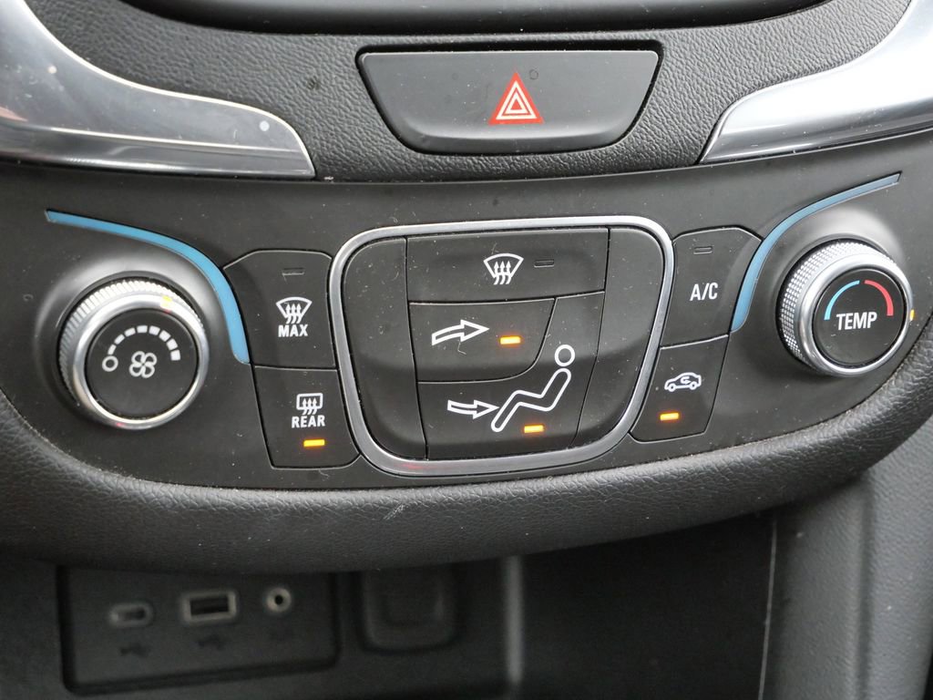 Used 2020 Chevrolet Equinox LT image 22