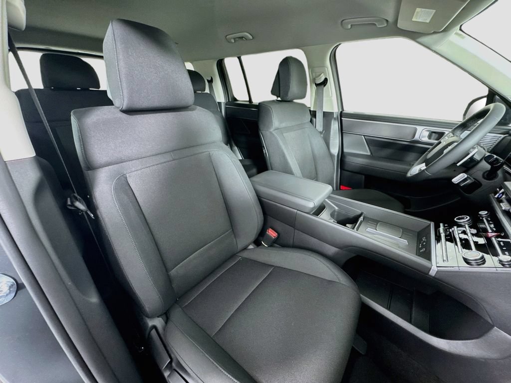 Used 2026 Hyundai Santa Fe SE FWD image 30