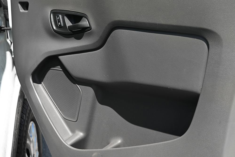 Used 2024 Ford Transit 350 XLT image 21