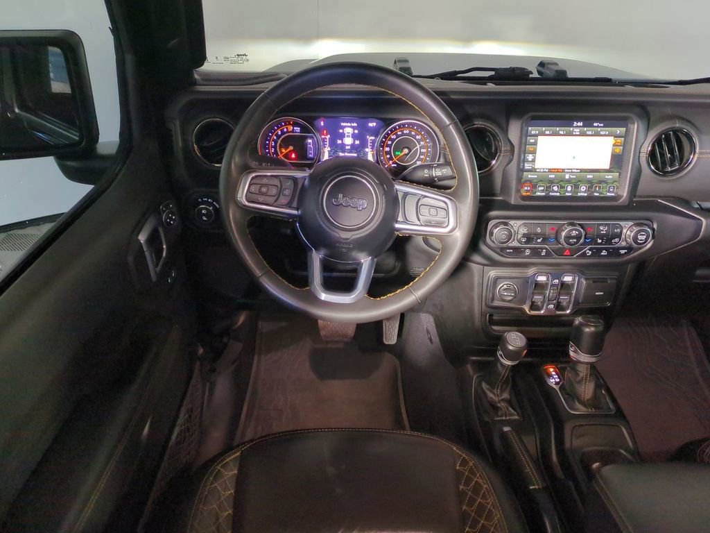 Used 2023 Jeep Gladiator Overland image 18