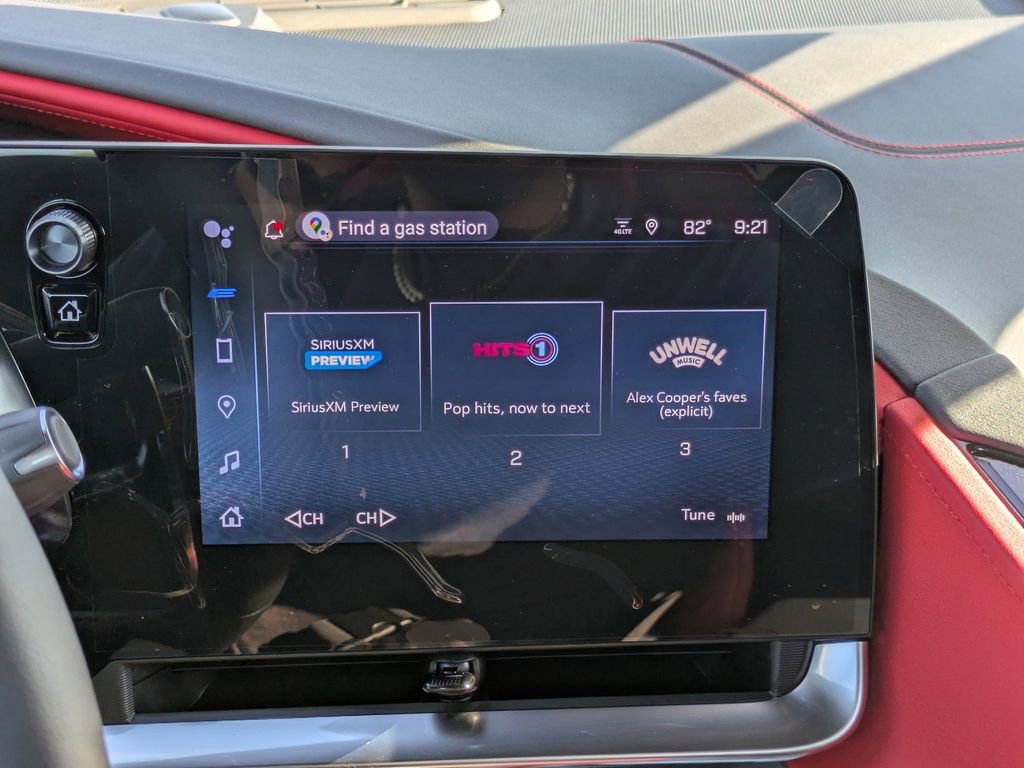 New 2025 Chevrolet Corvette E-Ray image 28