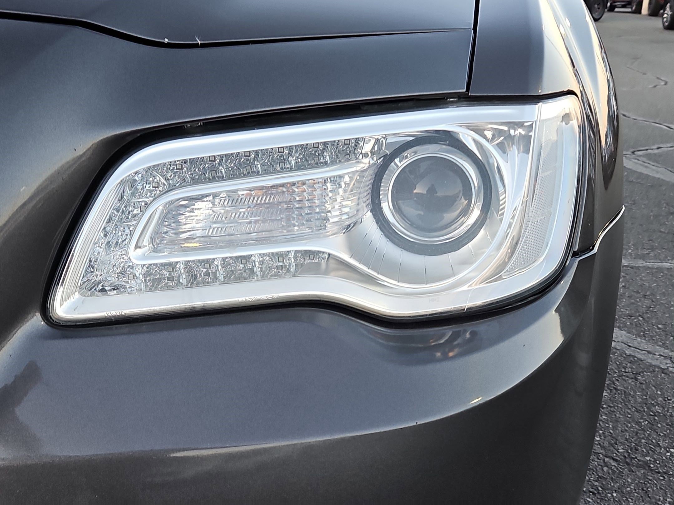 Used 2016 Chrysler 300 C image 12