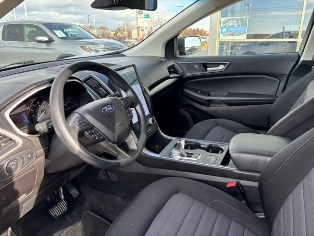 Used 2021 Ford Edge SE image 11