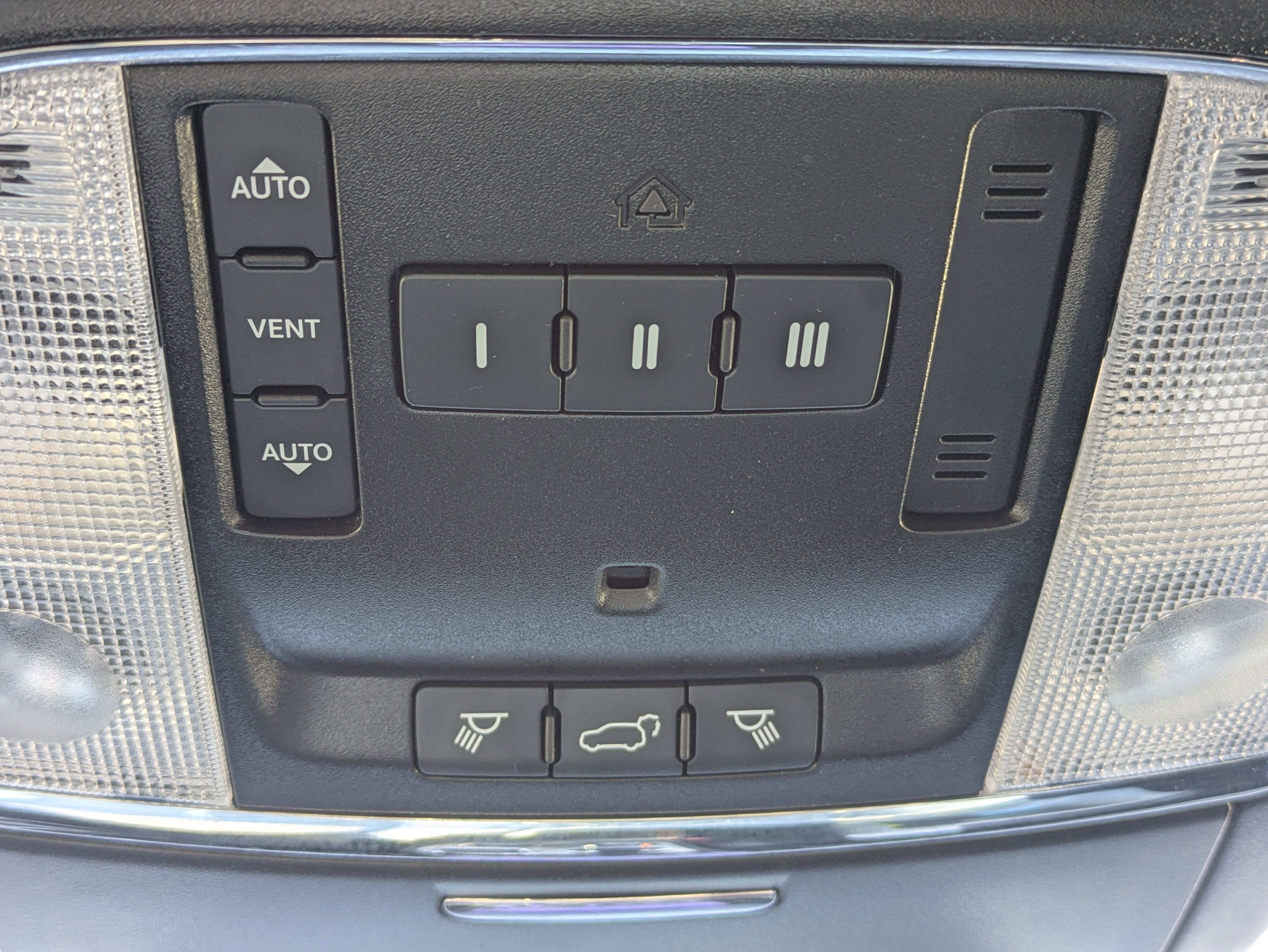 Used 2021 Jeep Grand Cherokee Trailhawk w/ Premium Lighting Group image 35
