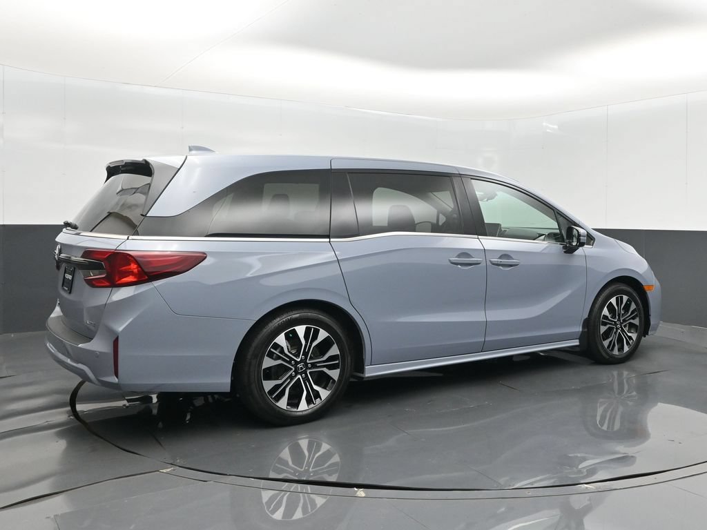 Used 2025 Honda Odyssey Elite image 8