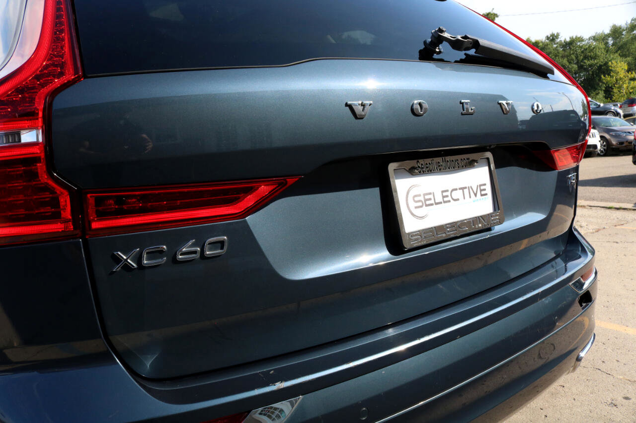 Used 2021 Volvo XC60 T5 Inscription w/ Climate Package image 10