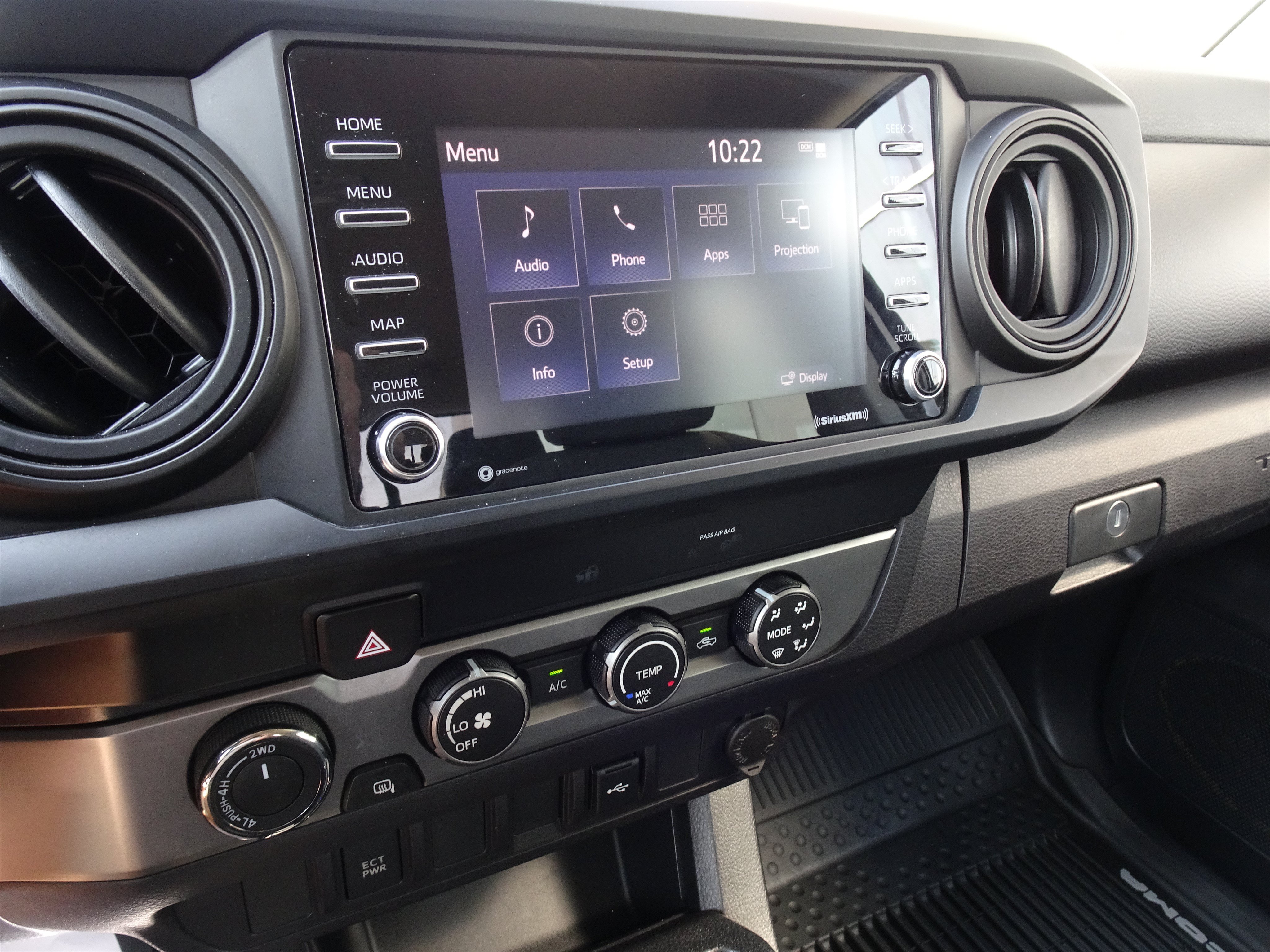 Used 2020 Toyota Tacoma SR AWD/4WD image 17