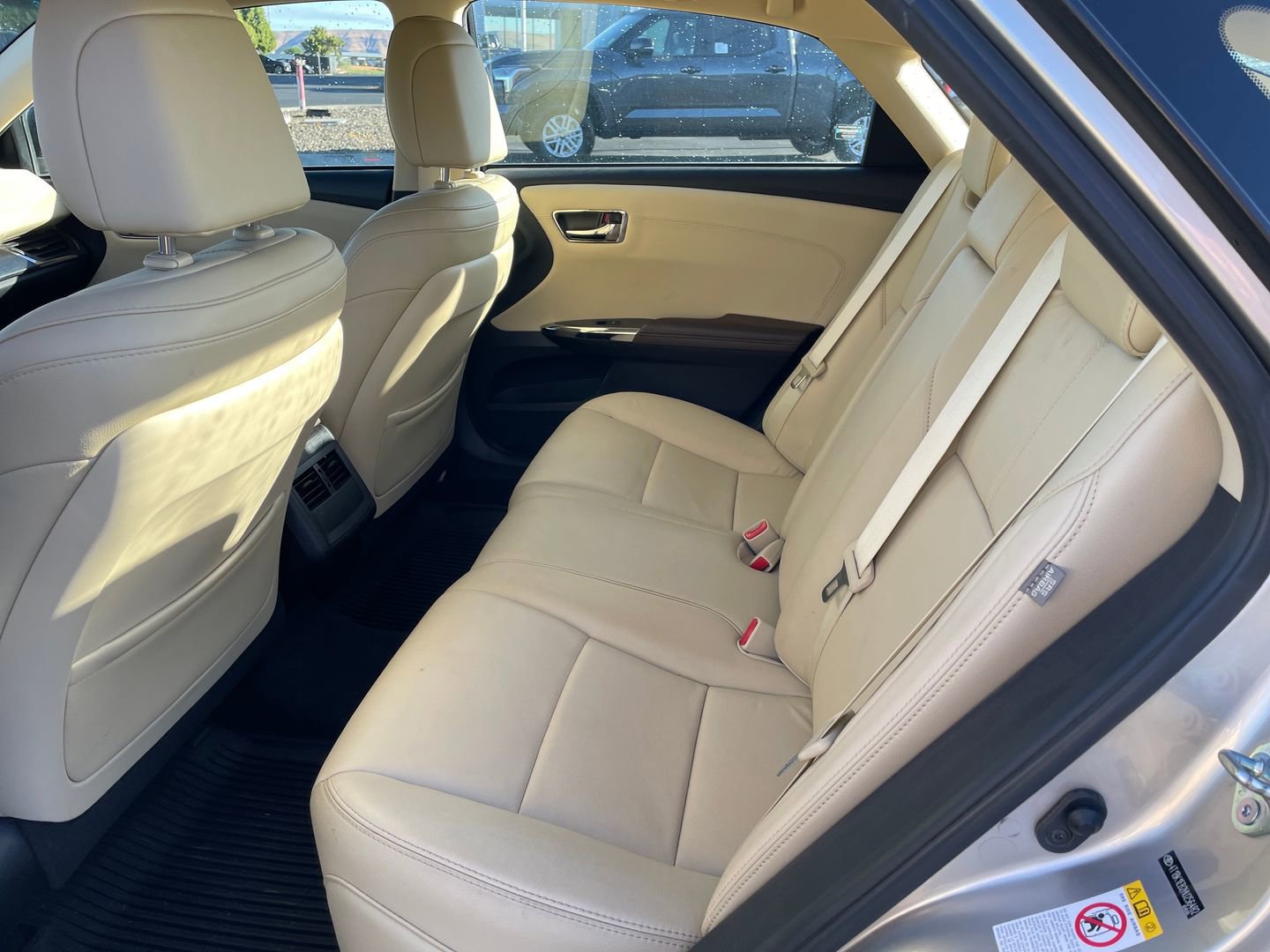 Used 2017 Toyota Avalon Touring w/ All Weather Liner Package FWD image 11