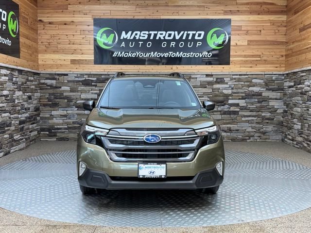 Used 2025 Subaru Forester Premium w/ Convenience Package #1 AWD/4WD image 3
