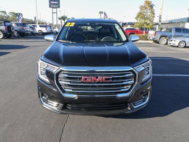 Certified 2022 GMC Terrain SLT w/ Infotainment Package II image 2