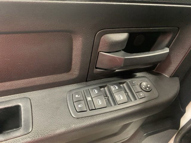 Used 2017 RAM 1500 Express AWD/4WD image 18