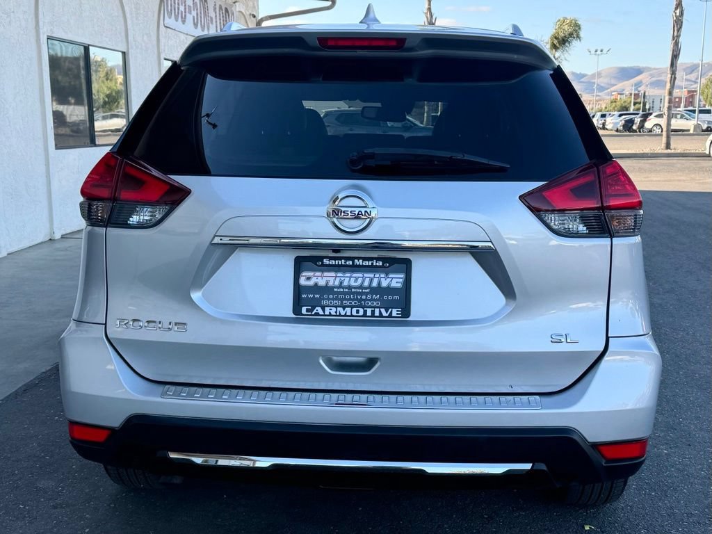 Used 2017 Nissan Rogue SL FWD image 5