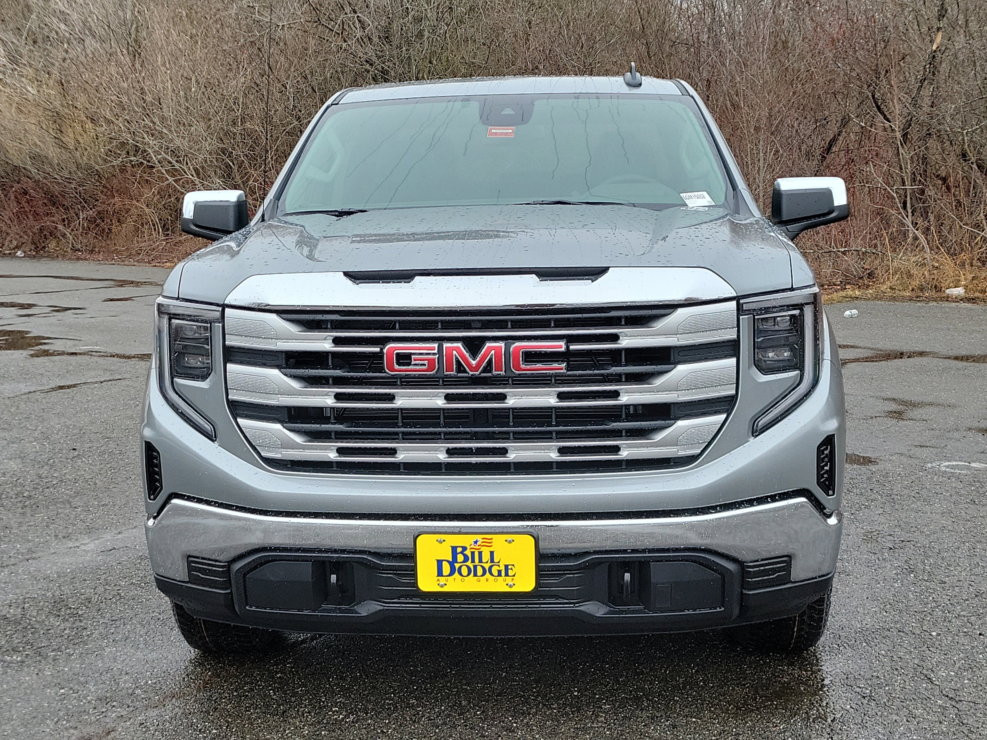 New 2026 GMC Sierra 1500 SLE w/ X31 Off-Road Package AWD/4WD image 10