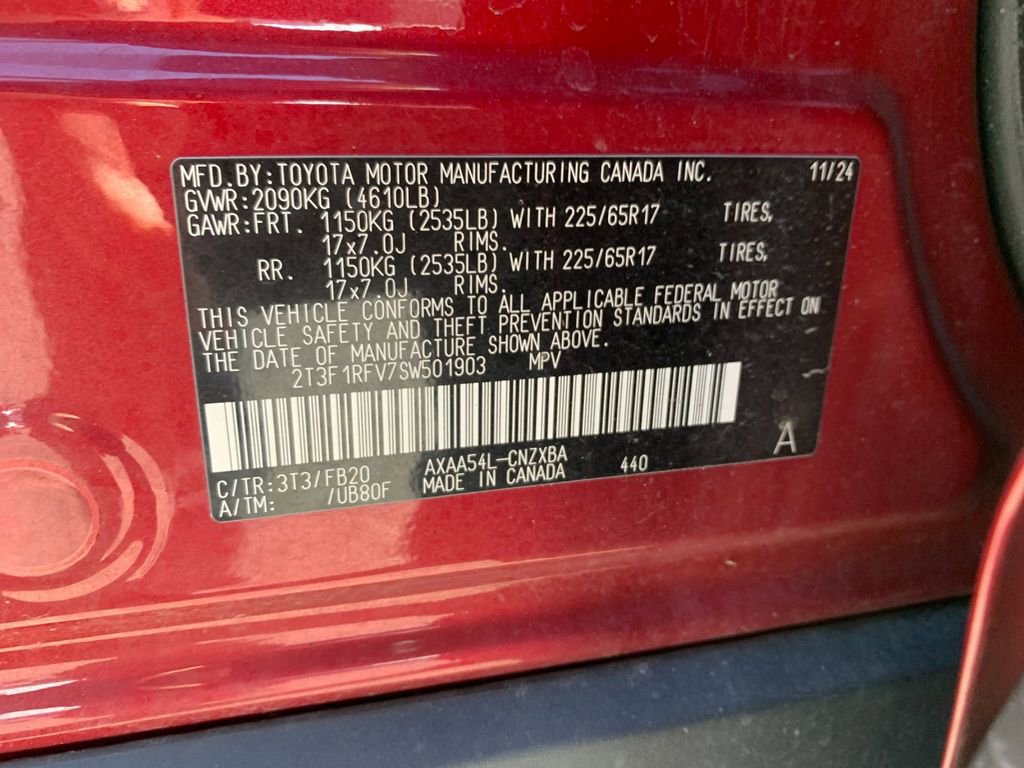 Used 2025 Toyota RAV4 LE AWD/4WD image 33