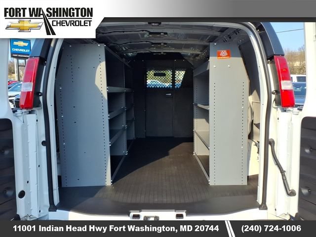 New 2026 Chevrolet Express 3500 w/ Driver Convenience Package RWD image 4