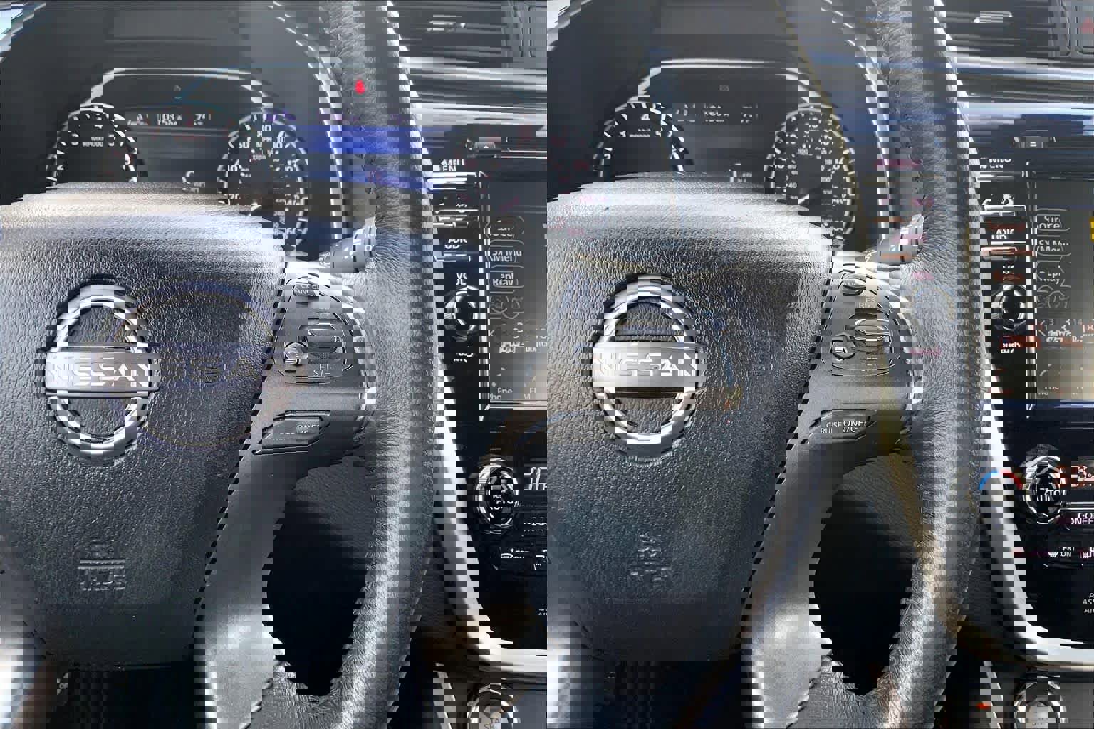 Used 2023 Nissan Murano SV image 23