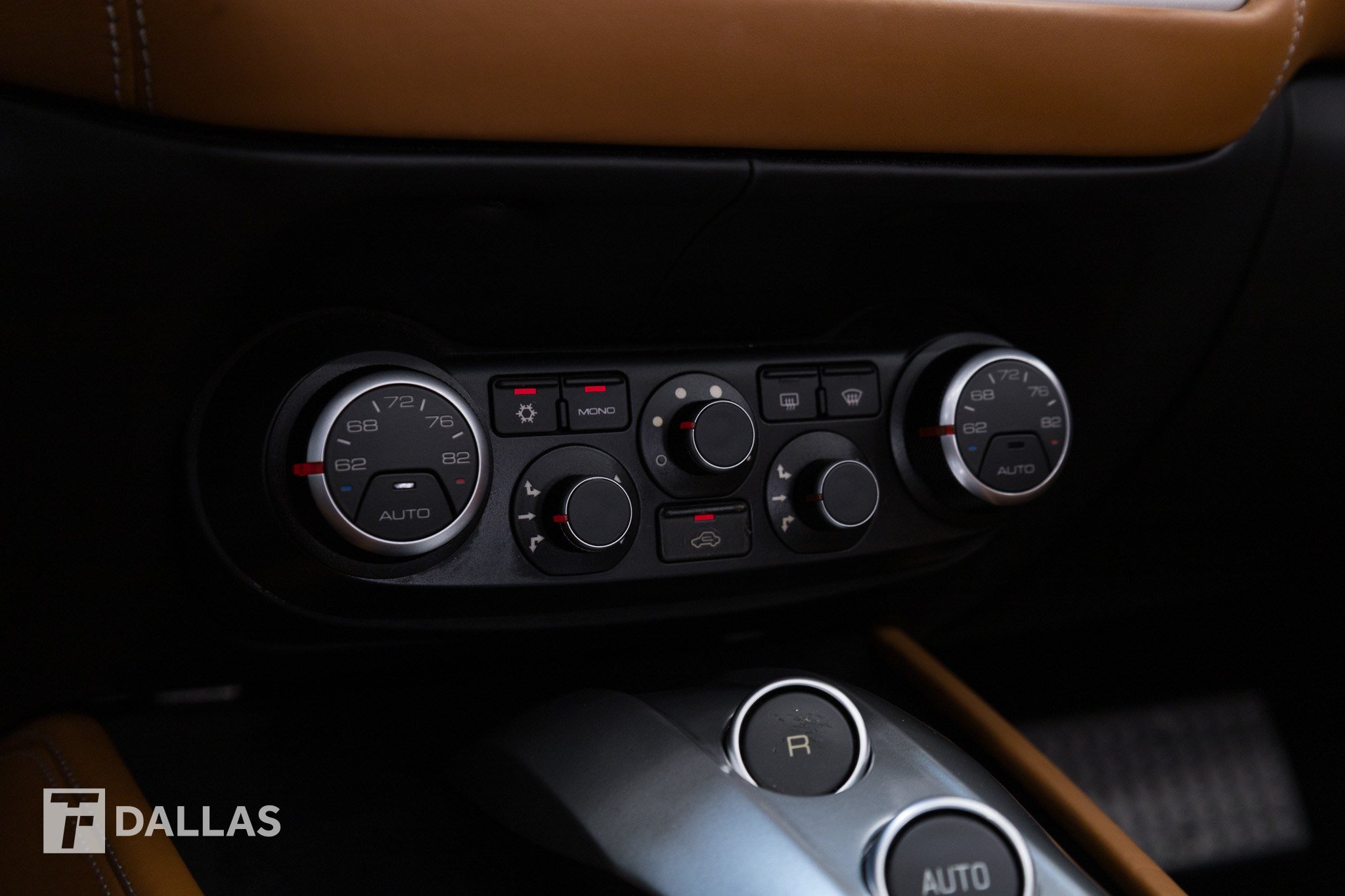 Used 2017 Ferrari California T RWD image 36